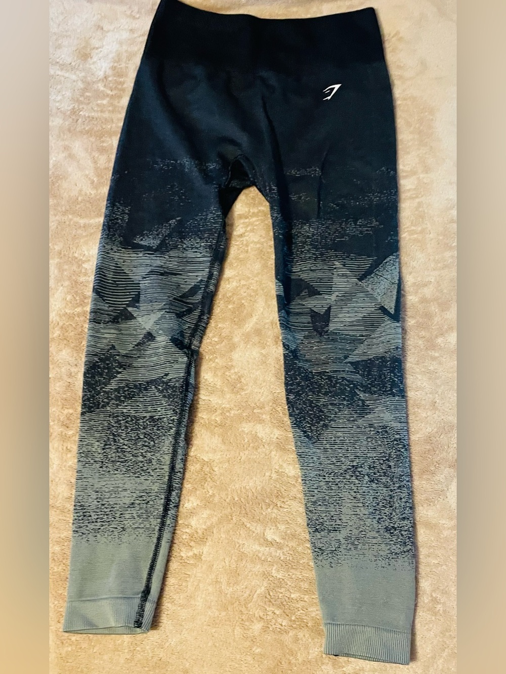 Gymshark Adapt Ombre Seamless Leggings. Size Small